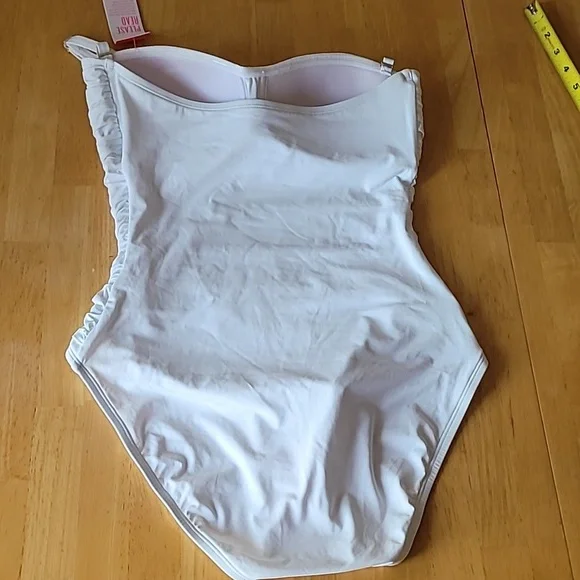 Lilly Pulitzer Flamenco One Piece Swimsuit in Resort White - Picture 8 of 10